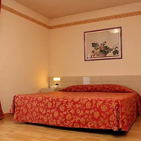 Szálloda Excelsior 3*