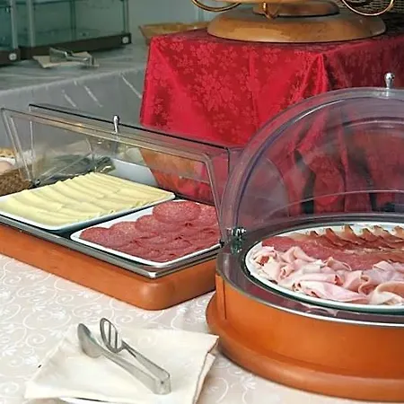 Hotel Excelsior 3*